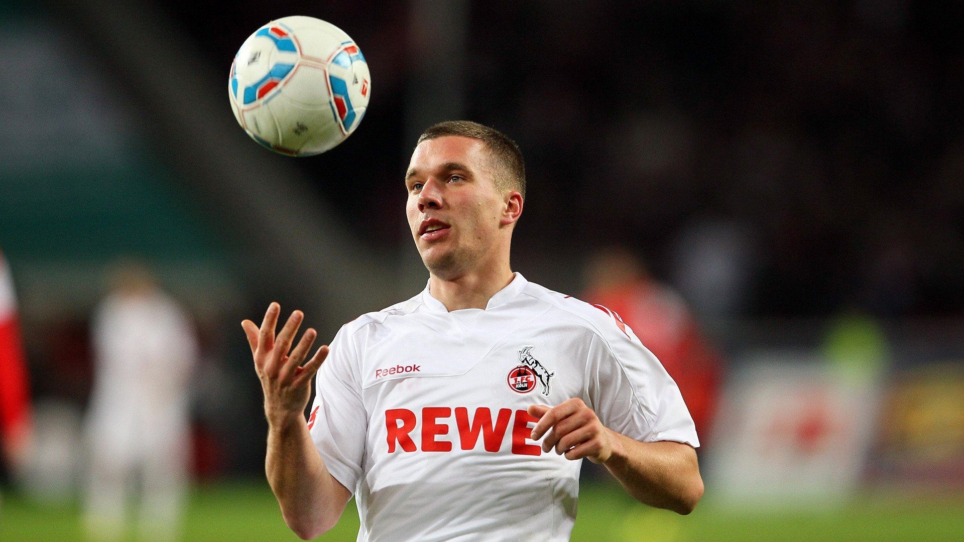 欧冠决赛之夜，班凯罗的压制级表演，一场定义传奇的90分钟